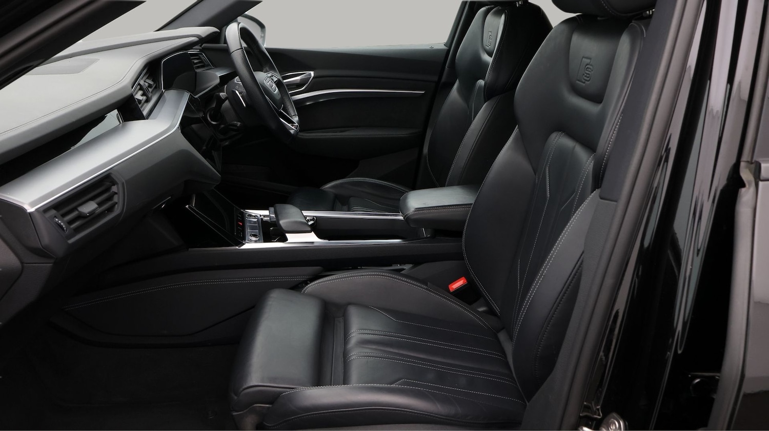 Used Audi e-tron 2022 for sale - 77845229: Photo 14