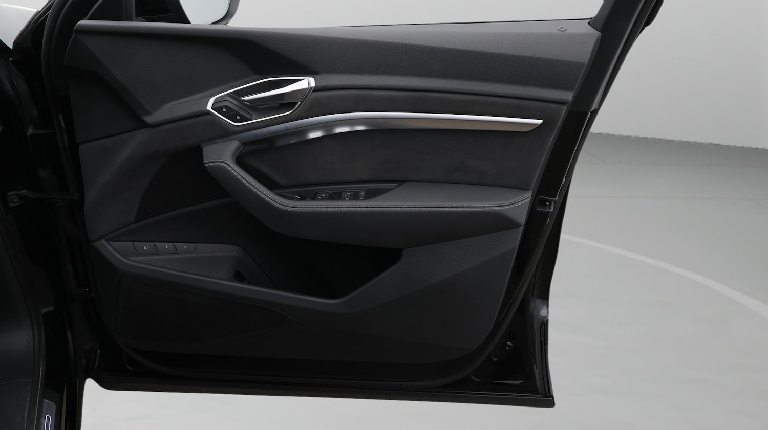 Used Audi e-tron 2022 for sale - 77845229: Photo 15