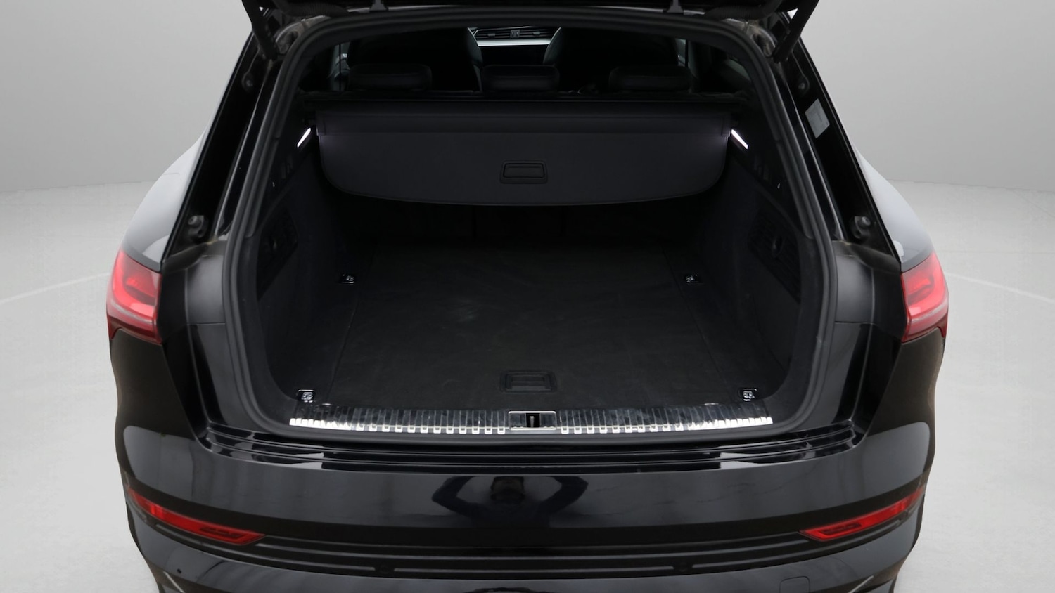 Used Audi e-tron 2022 for sale - 77845229: Photo 17