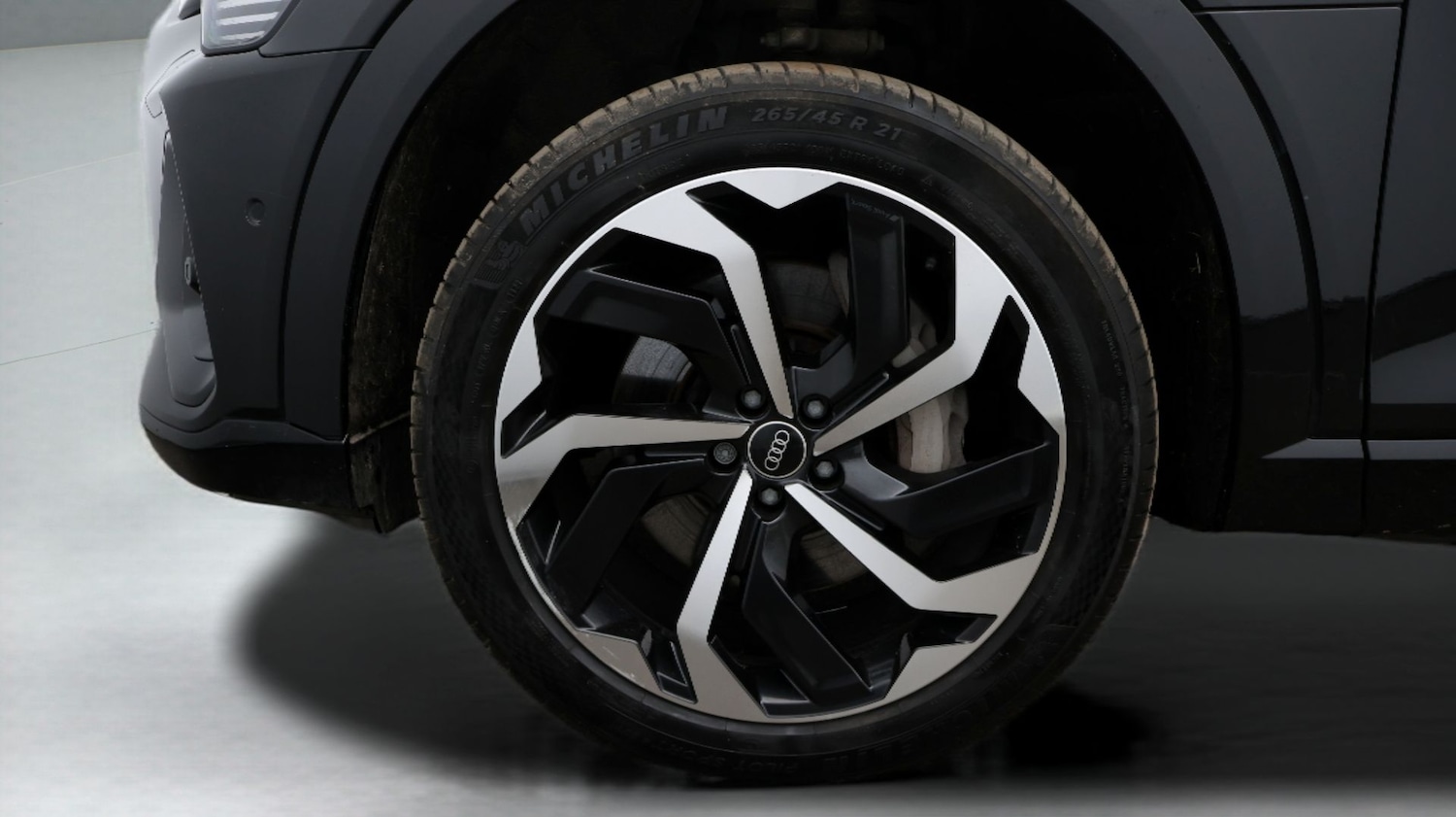 Used Audi e-tron 2022 for sale - 77845229: Photo 18