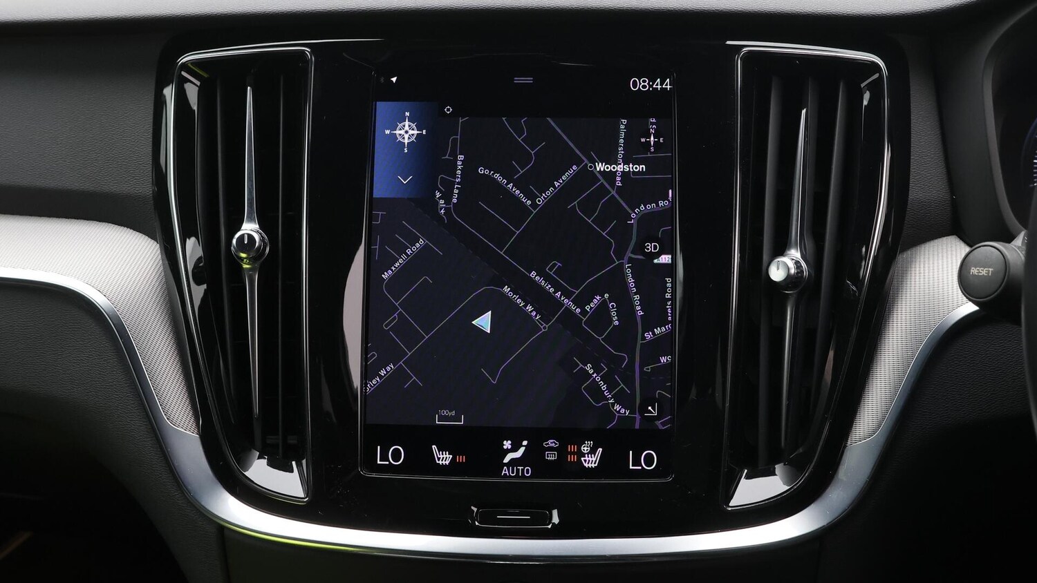 Used Volvo V60 2021 for sale - 76538732: Photo 12