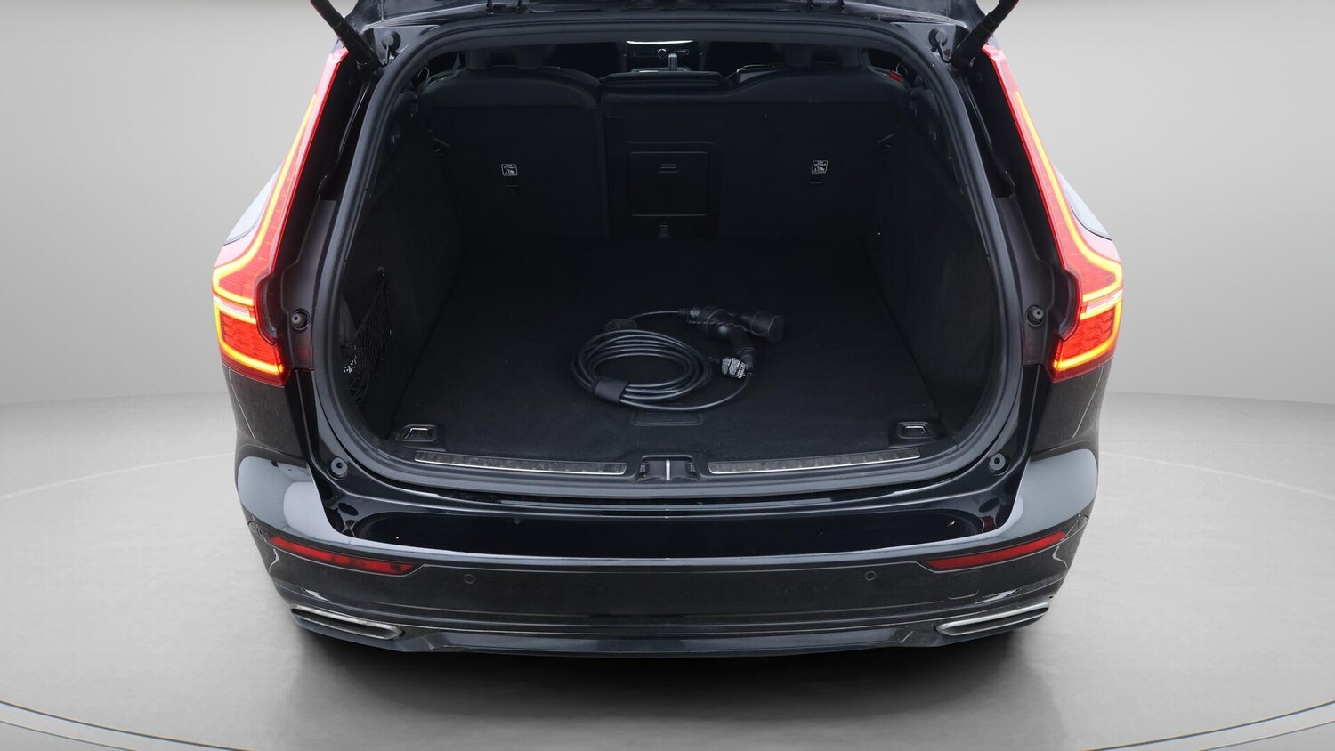 Used Volvo V60 2021 for sale - 76538732: Photo 18