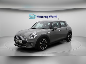 Used MINI Hatch 2019 for sale - 76735050: Photo