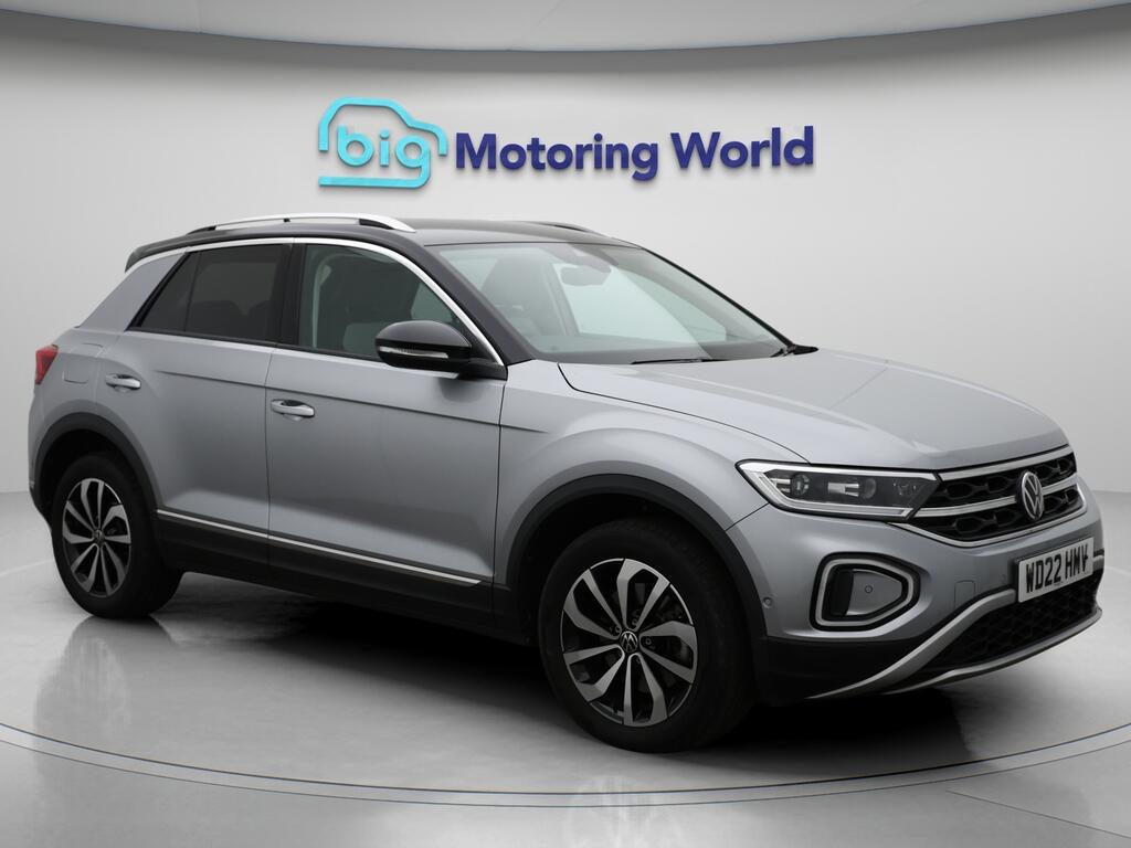 Used Volkswagen T-Roc 2022 for sale - 76370233: Photo 1