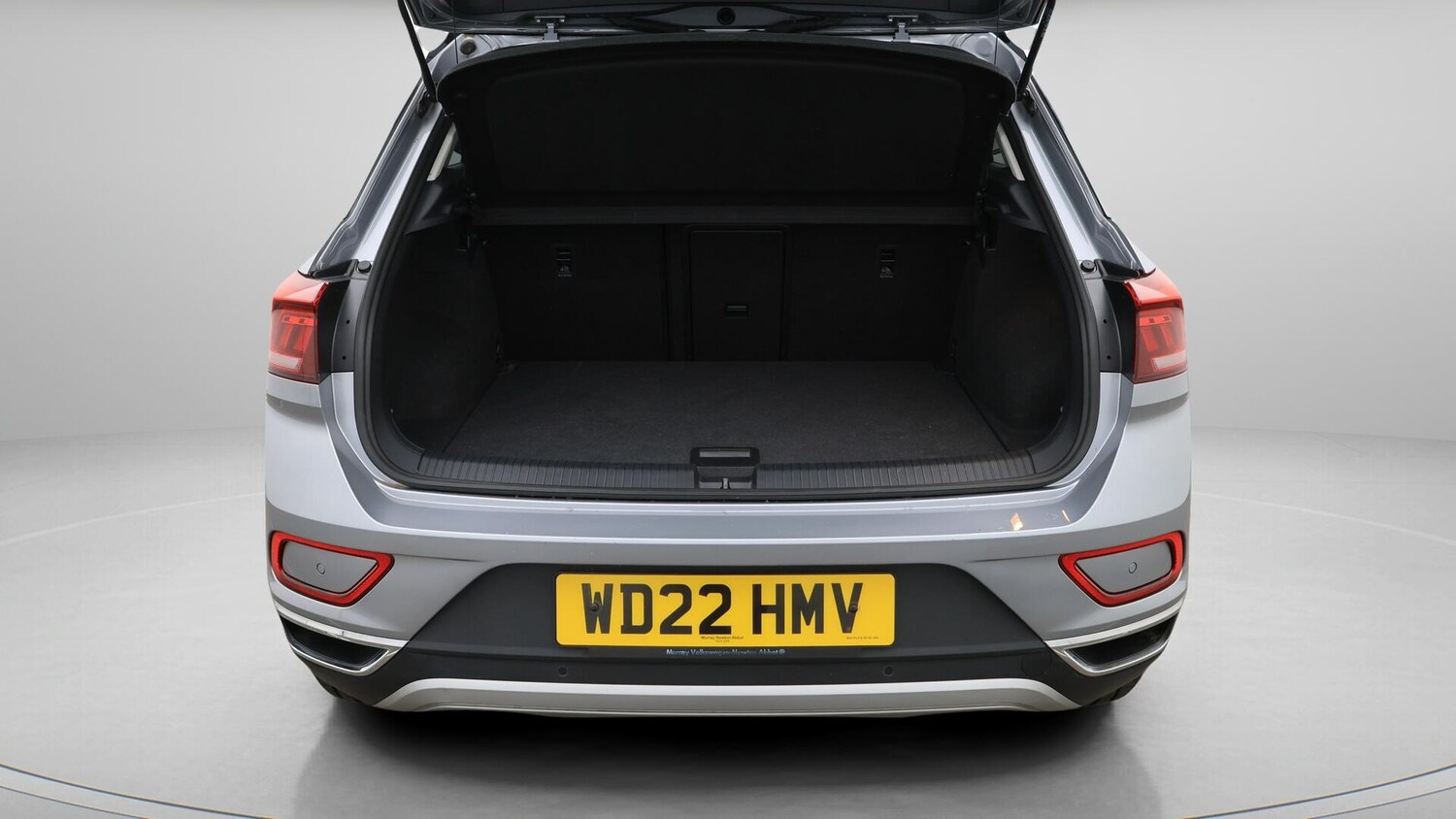 Used Volkswagen T-Roc 2022 for sale - 76370233: Photo 18