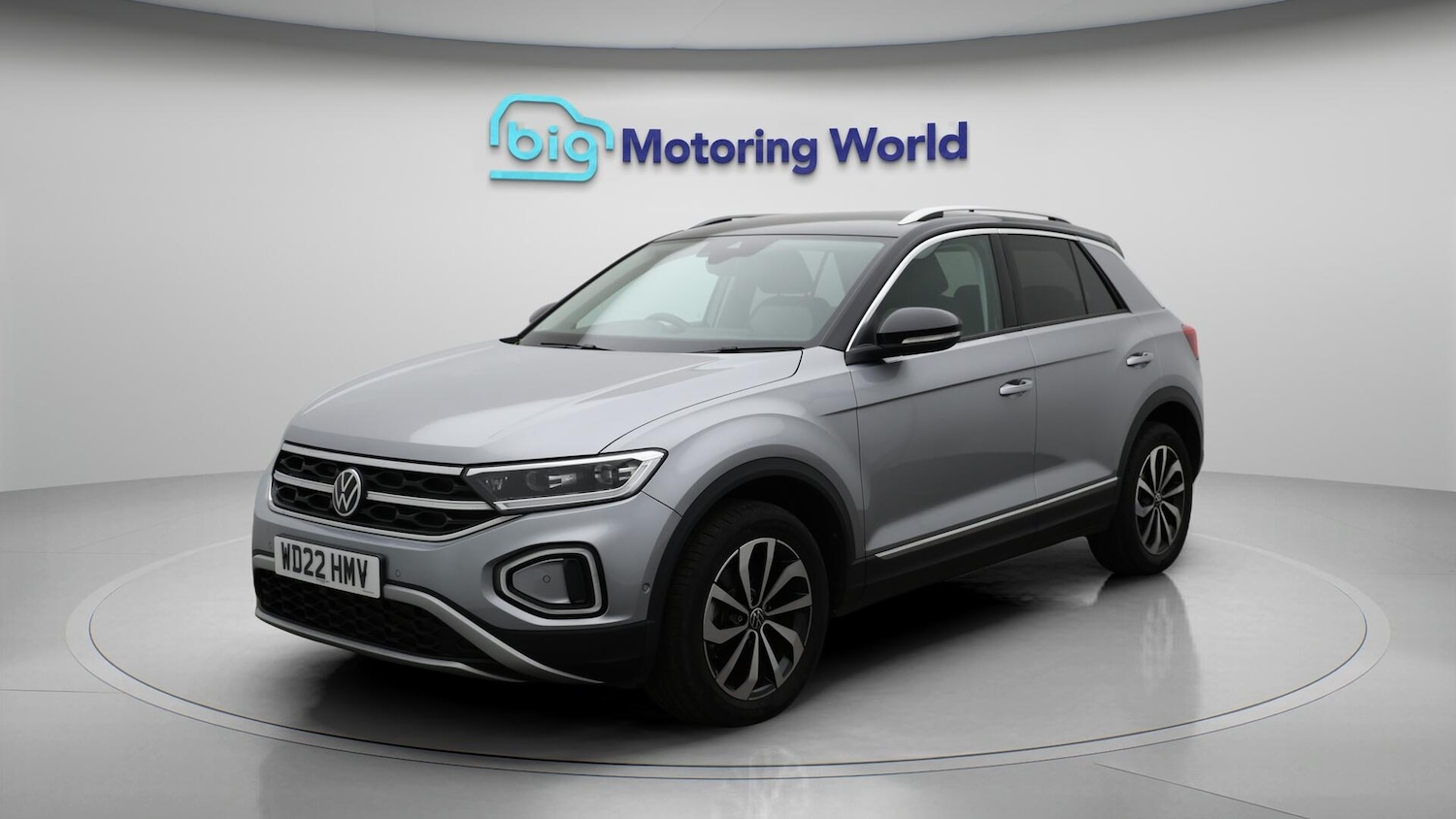 Used Volkswagen T-Roc 2022 for sale - 76370233: Photo 4