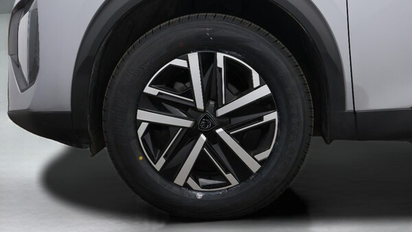 Used Peugeot 2008 2023 for sale - 75622874: Photo 29
