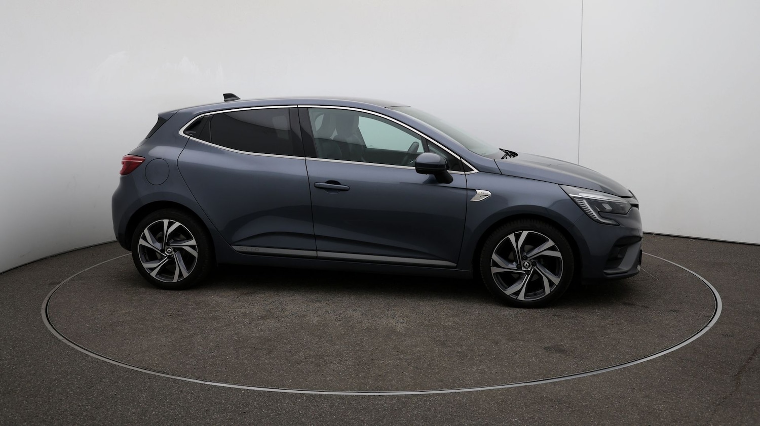 Used Renault Clio for sale - 76811764: Photo 40