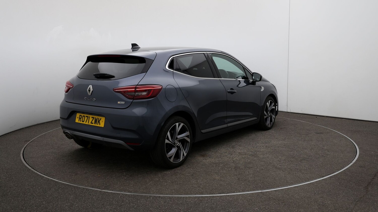 Used Renault Clio for sale - 76811764: Photo 46
