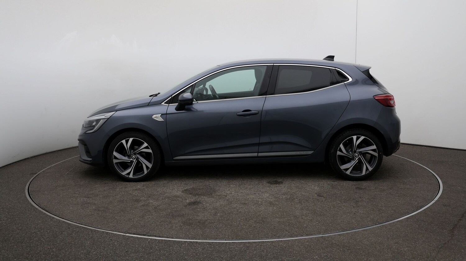 Used Renault Clio for sale - 76811764: Photo 56