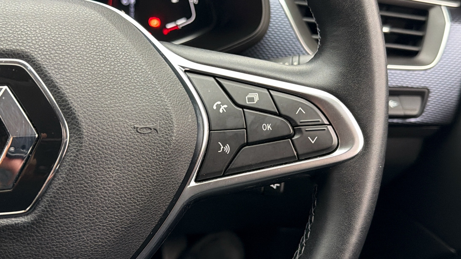 Used Renault Arkana 2023 for sale - 77902194: Photo 24