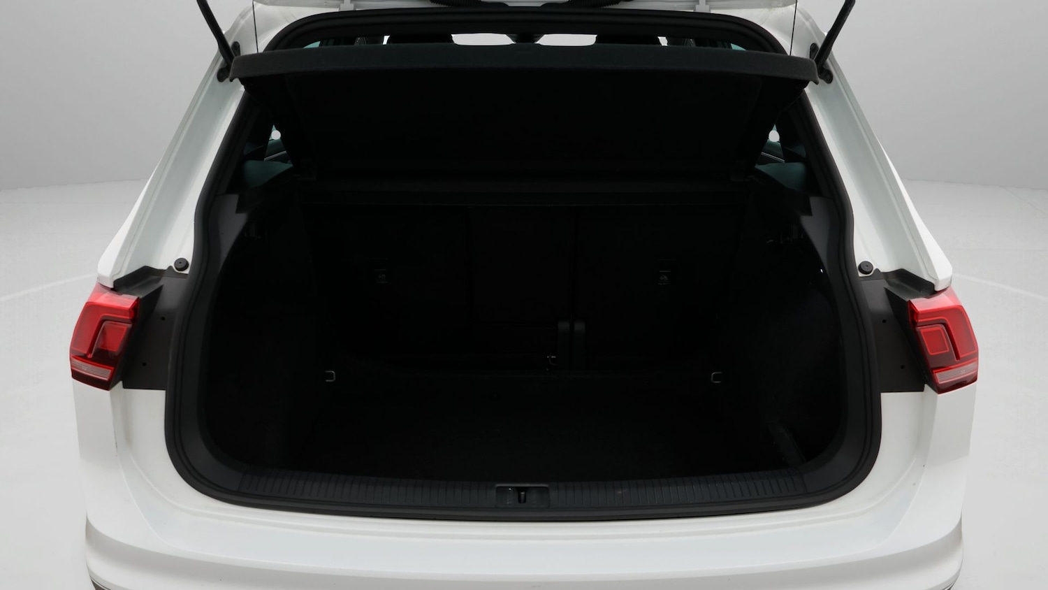 Used Volkswagen Tiguan 2023 for sale - 77689460: Photo 17