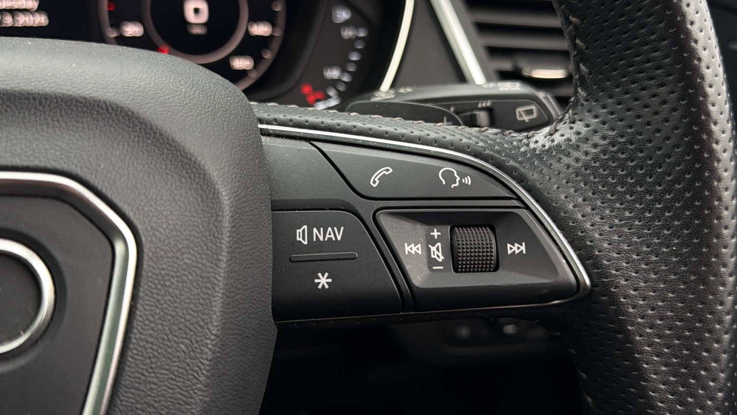 Used Audi Q5 2020 for sale - 77935945: Photo 23