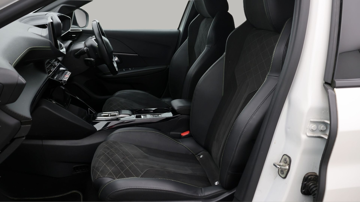 Used Peugeot E-208 2022 for sale - 77116253: Photo 14