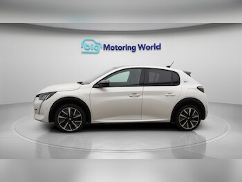 Used Peugeot E-208 2022 for sale - 77116253: Photo