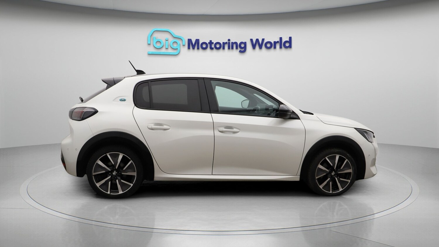 Used Peugeot E-208 2022 for sale - 77116253: Photo 8