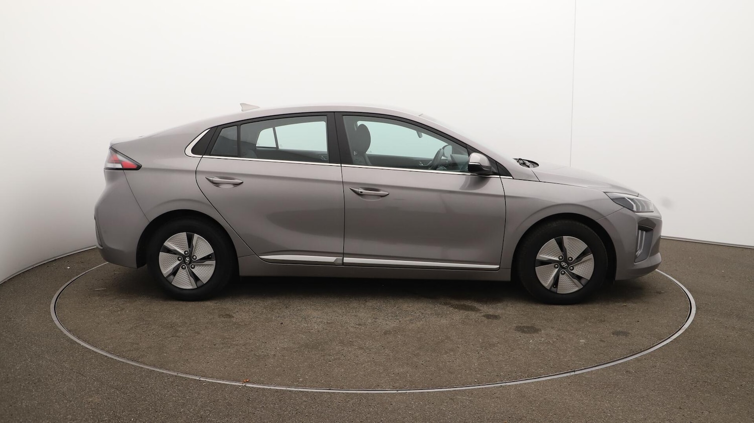 Used Hyundai IONIQ 2022 for sale - 76137596: Photo 51