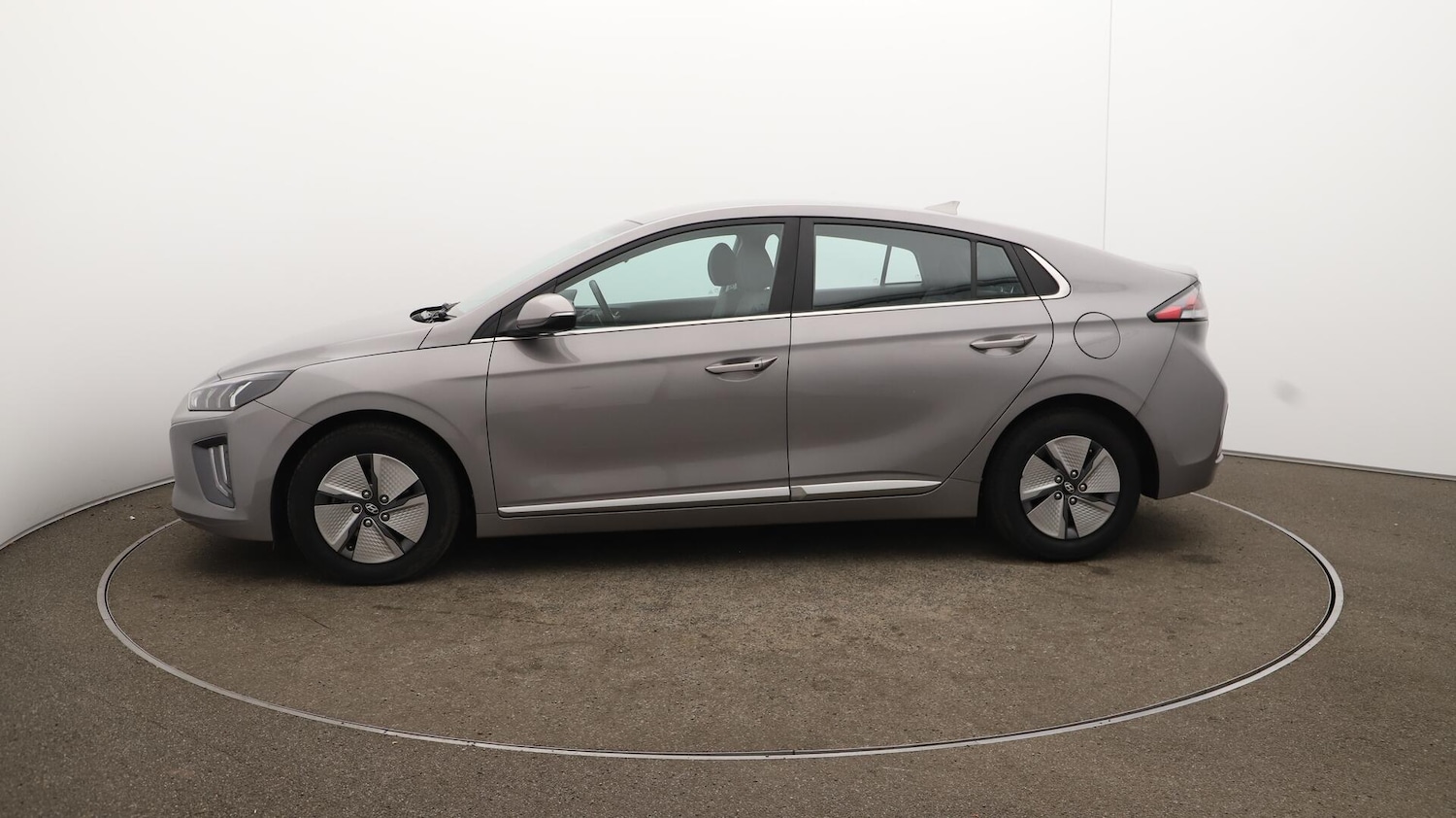 Used Hyundai IONIQ 2022 for sale - 76137596: Photo 67