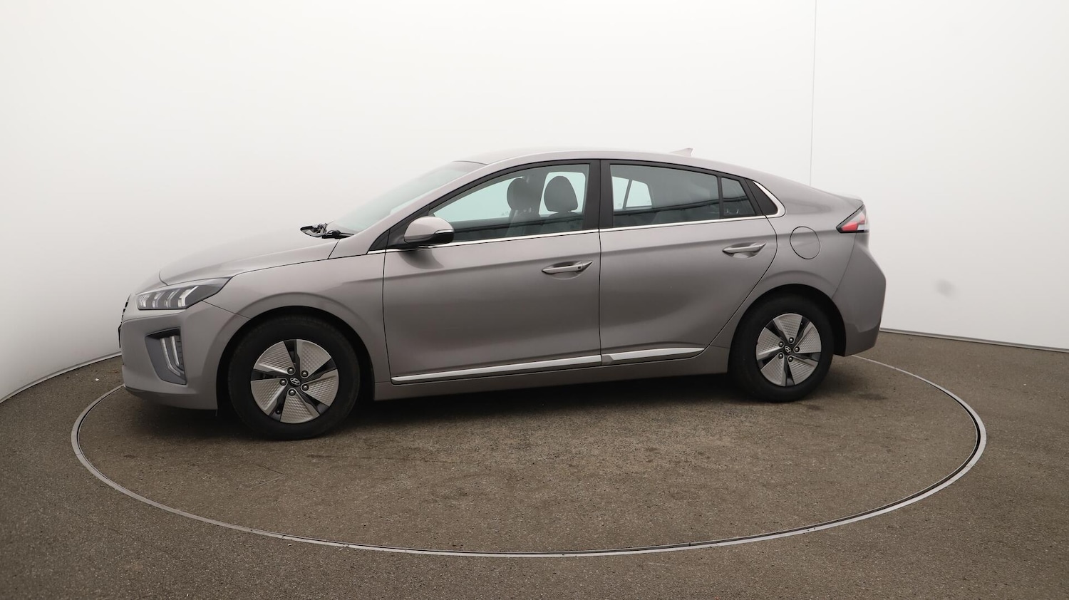 Used Hyundai IONIQ 2022 for sale - 76137596: Photo 68
