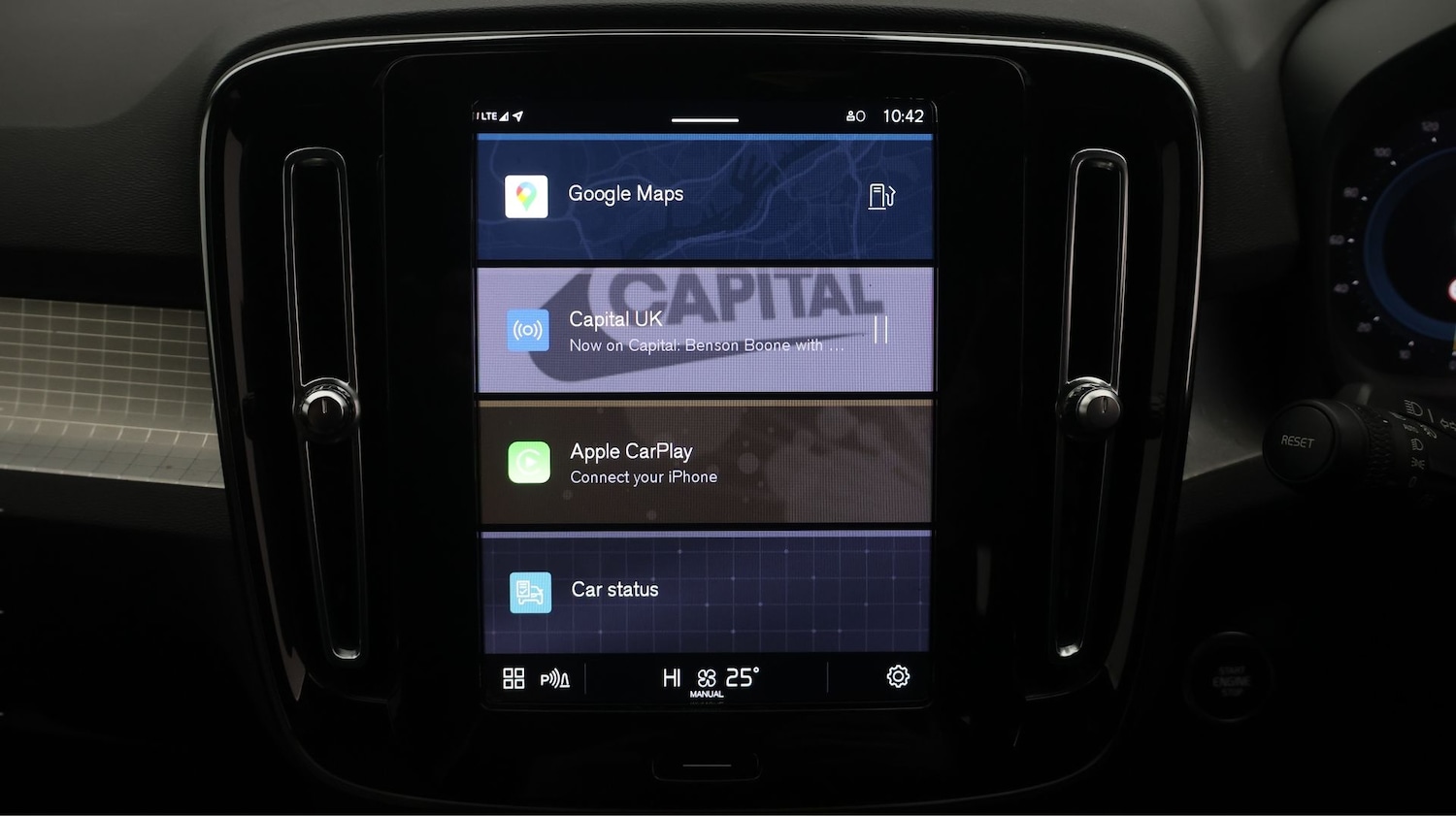 Used Volvo XC40 2023 for sale - 77181541: Photo 11