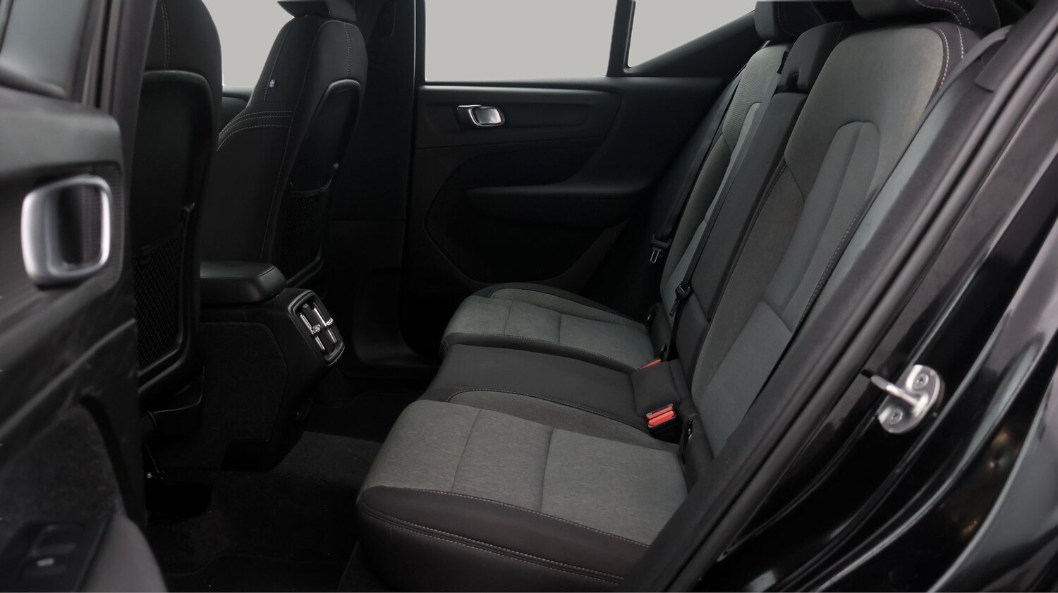 Used Volvo XC40 2023 for sale - 77181541: Photo 16