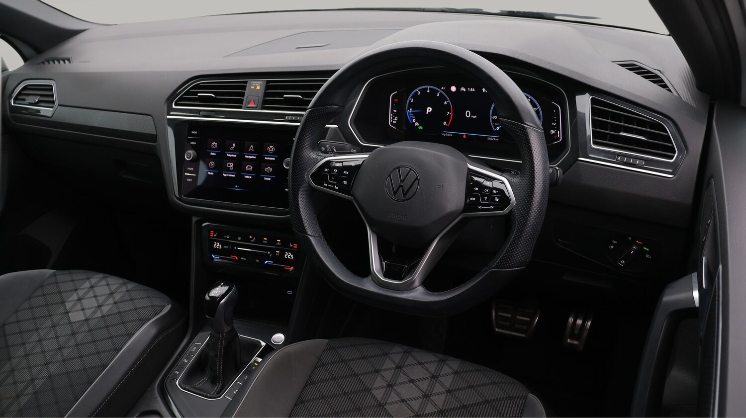 Used Volkswagen Tiguan 2020 for sale - 77746136: Photo 9