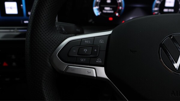 Used Volkswagen Golf 2024 for sale - 75623418: Photo 25