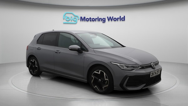 Used Volkswagen Golf 2024 for sale - 75623418: Photo 2