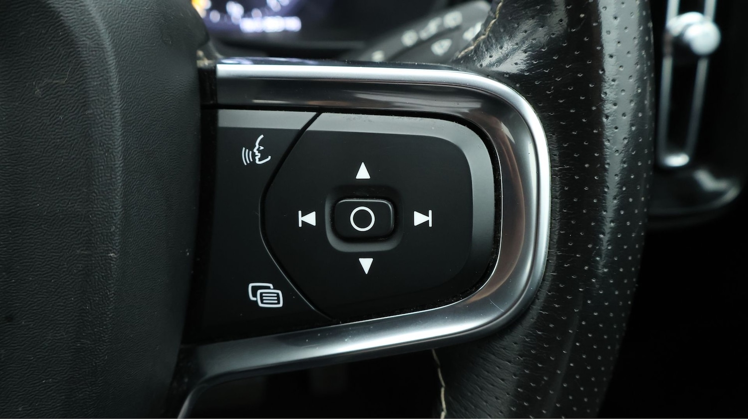 Used Volvo XC40 2021 for sale - 77833963: Photo 24