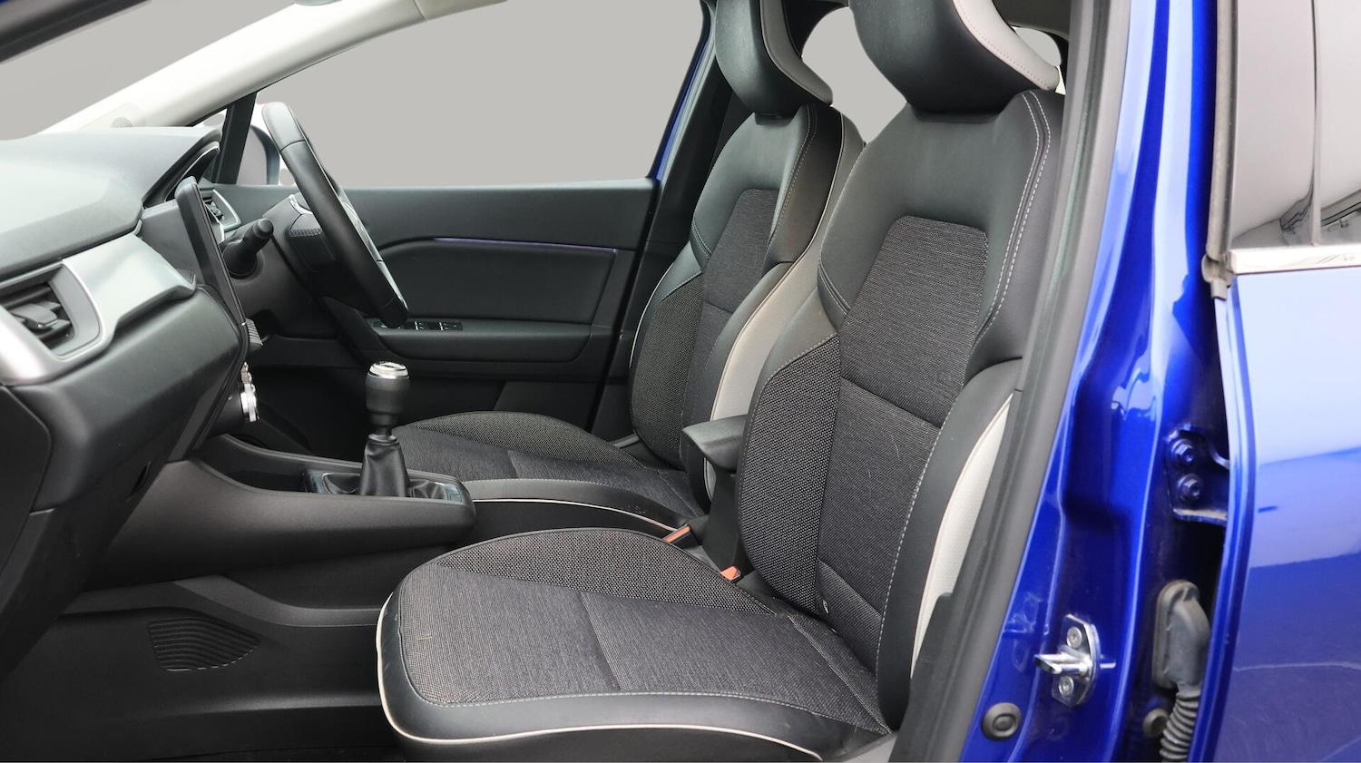 Used Renault Captur 2021 for sale - 76458046: Photo 15