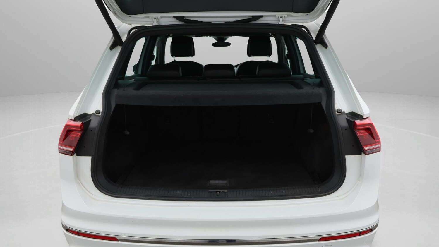 Used Volkswagen Tiguan 2020 for sale - 76152101: Photo 18