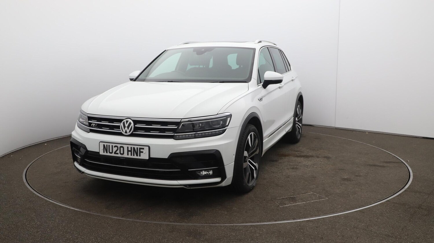 Used Volkswagen Tiguan 2020 for sale - 76152101: Photo 42