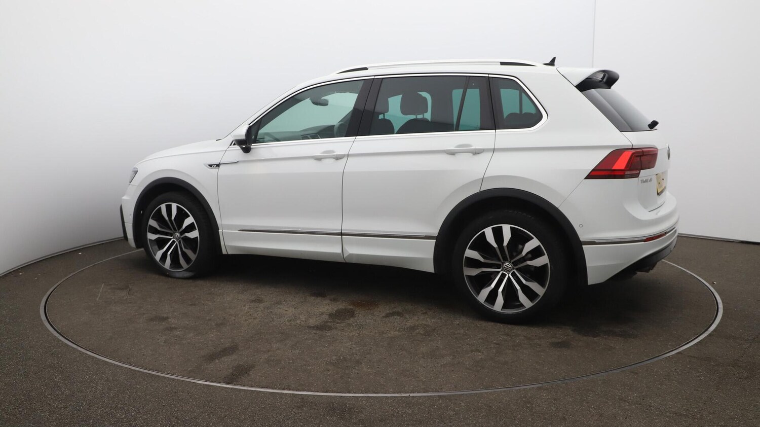 Used Volkswagen Tiguan 2020 for sale - 76152101: Photo 51