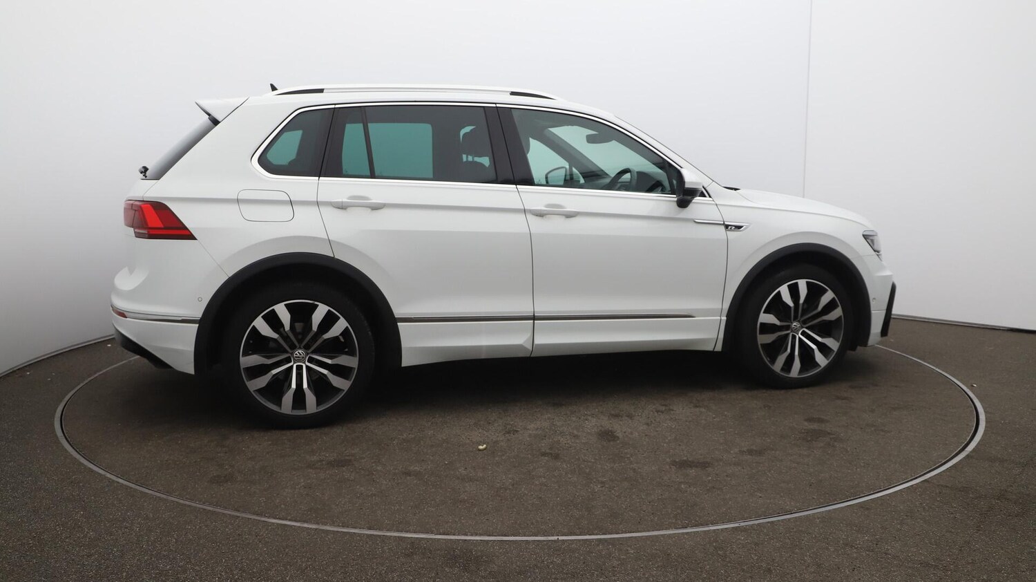 Used Volkswagen Tiguan 2020 for sale - 76152101: Photo 55