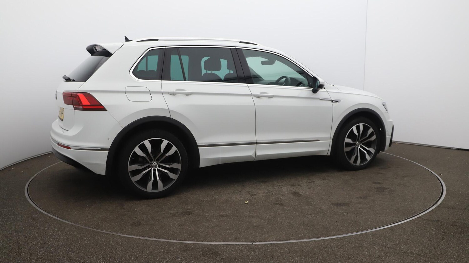 Used Volkswagen Tiguan 2020 for sale - 76152101: Photo 56
