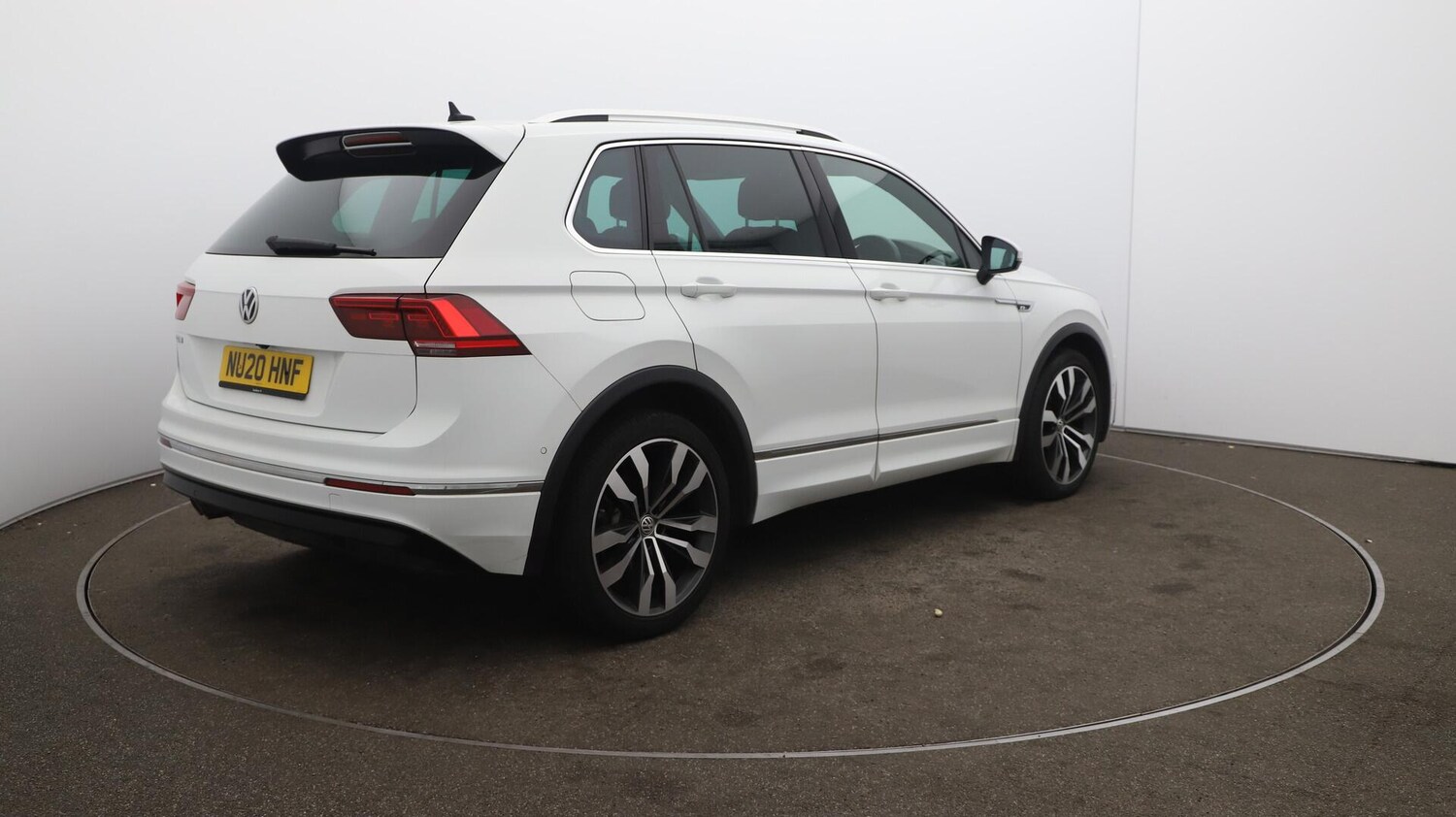 Used Volkswagen Tiguan 2020 for sale - 76152101: Photo 58