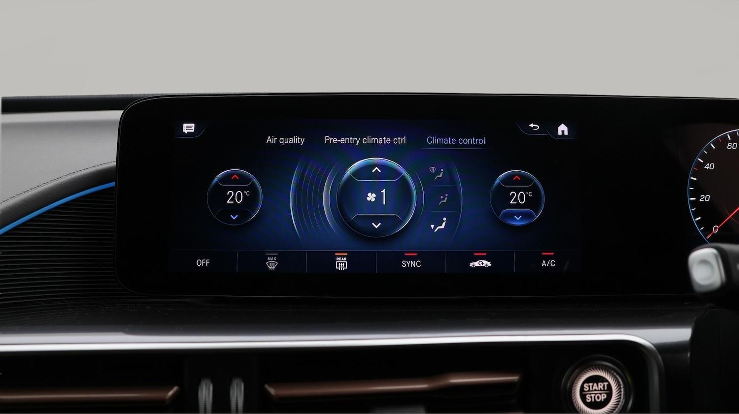 Used Mercedes-Benz EQC 2023 for sale - 76702219: Photo 13