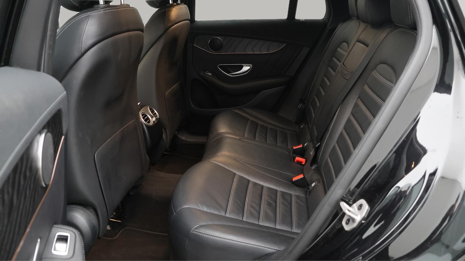 Used Mercedes-Benz EQC 2023 for sale - 76702219: Photo 17