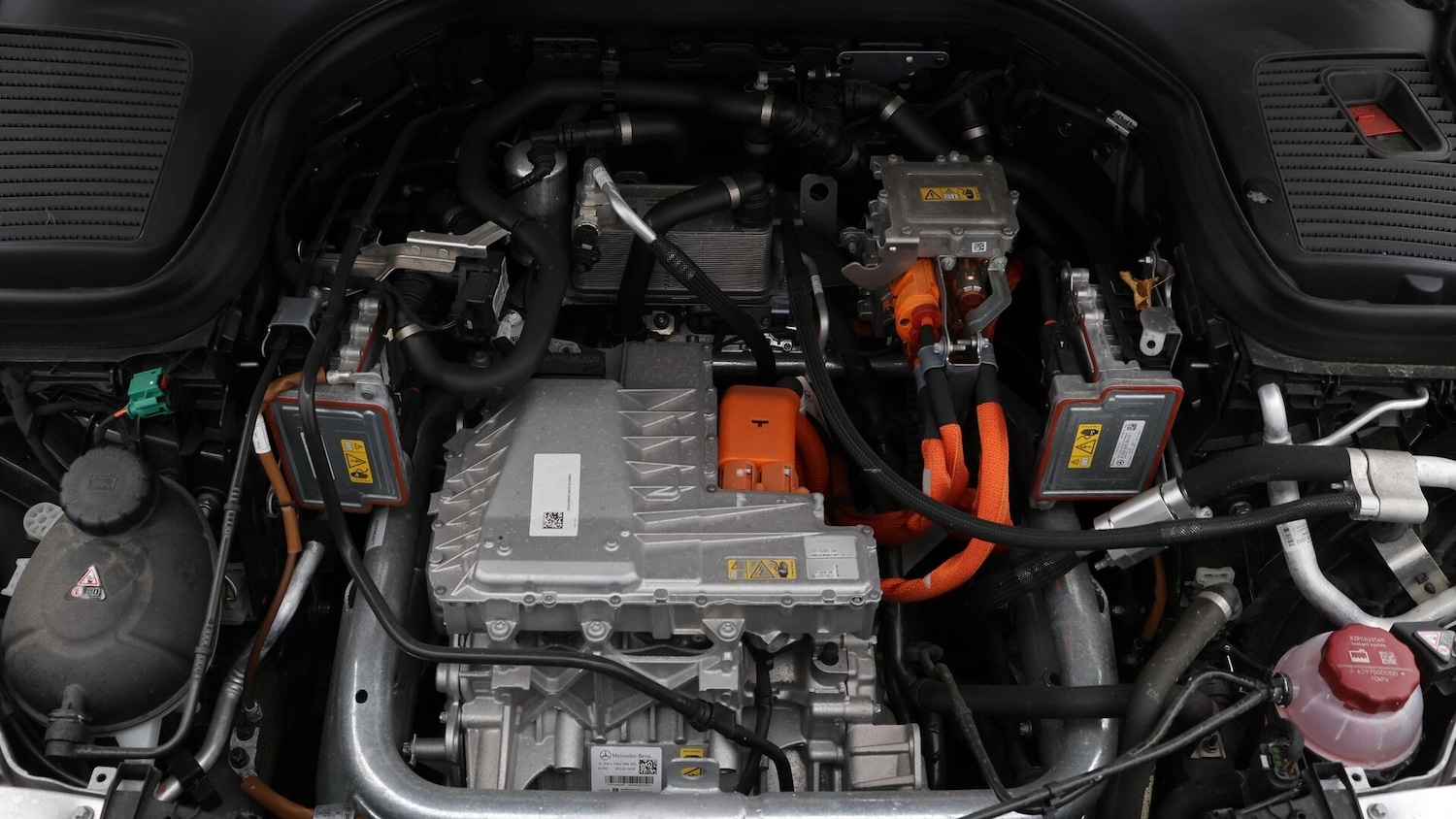 Used Mercedes-Benz EQC 2023 for sale - 76702219: Photo 20