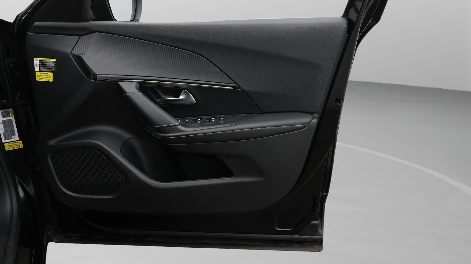 Used Peugeot 2008 2023 for sale - 76645647: Photo 16