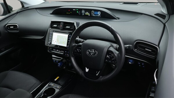 Used Toyota Prius 2020 for sale - 76199859: Photo 10