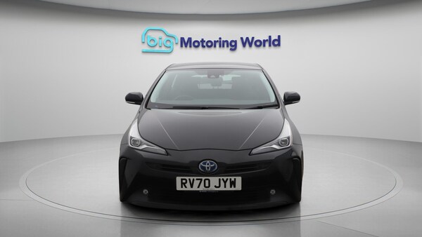 Used Toyota Prius 2020 for sale - 76199859: Photo 3