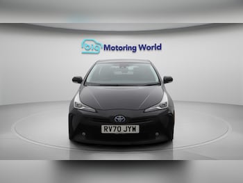 Used Toyota Prius 2020 for sale - 76199859: Photo 3