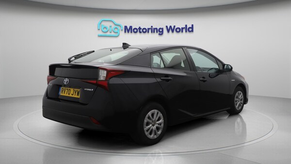Used Toyota Prius 2020 for sale - 76199859: Photo 8