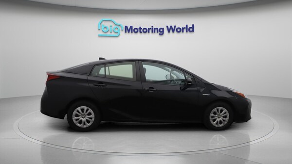 Used Toyota Prius 2020 for sale - 76199859: Photo 9