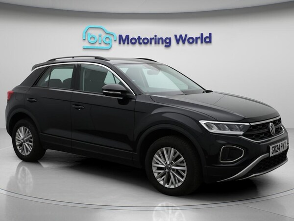 Used Volkswagen T-Roc 2024 for sale - 76295025: Photo 1