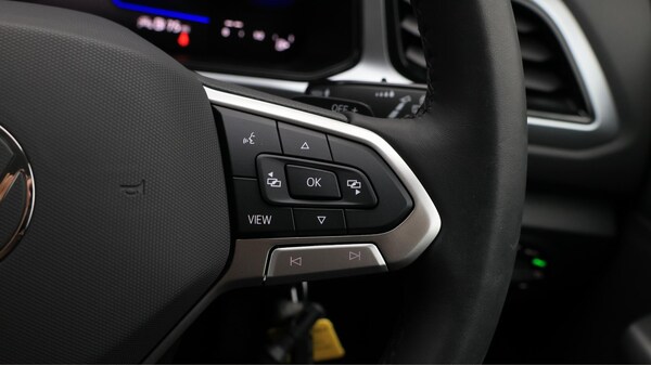 Used Volkswagen T-Roc 2024 for sale - 76295025: Photo 24