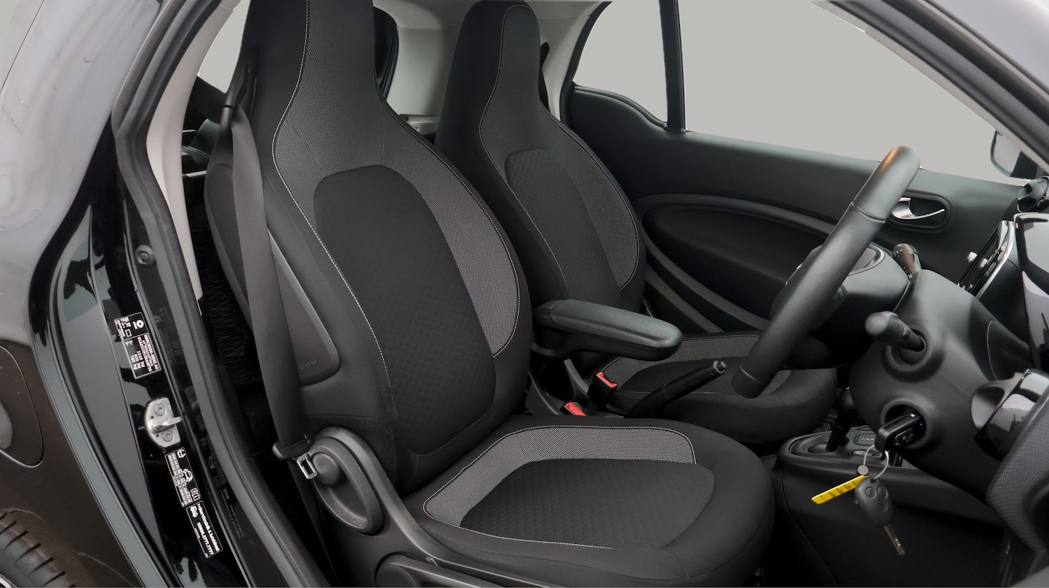 Used smart fortwo 2021 for sale - 77990429: Photo 16