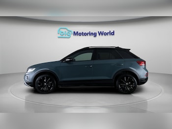 Used Volkswagen T-Roc 2023 for sale - 78640751: Photo