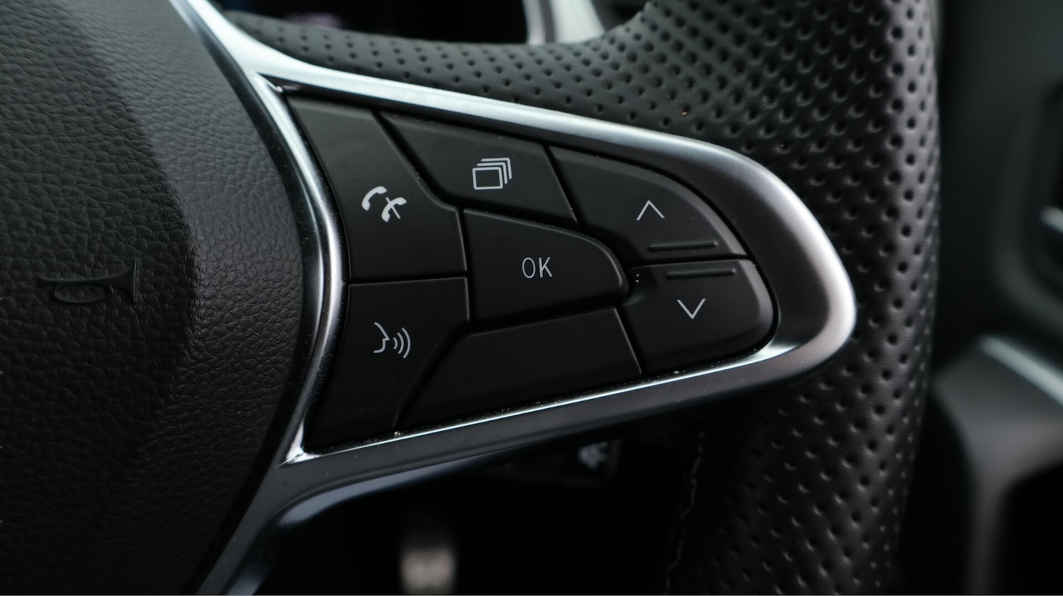 Used Renault Captur 2022 for sale - 76573403: Photo 24